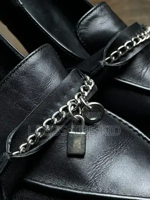Women’s Shoes