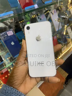 Apple iPhone XR 64 GB White