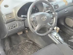 Toyota Avensis 2006 Silver