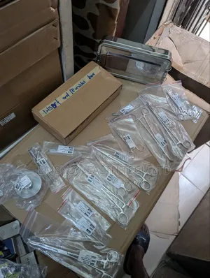 Insert and Removal Set of 15 Instrument/ Quality Forceps