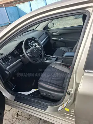 Toyota Camry SE 4dr Sedan (2.5L 4cyl 6A) 2015 Beige