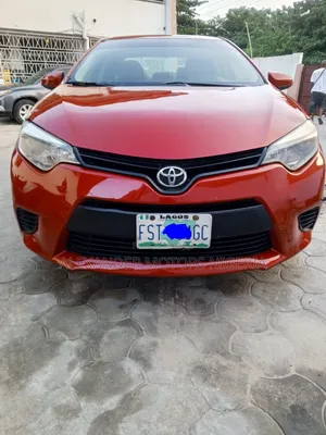 Toyota Corolla 2015 Red