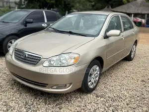 Toyota Corolla 2008 Gold
