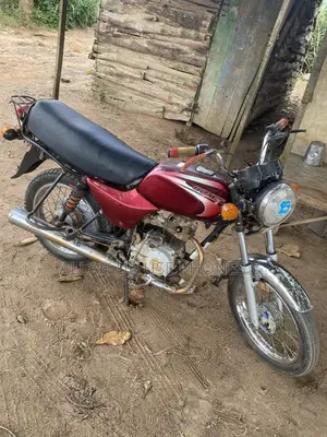 Bajaj Boxer 2023 Red