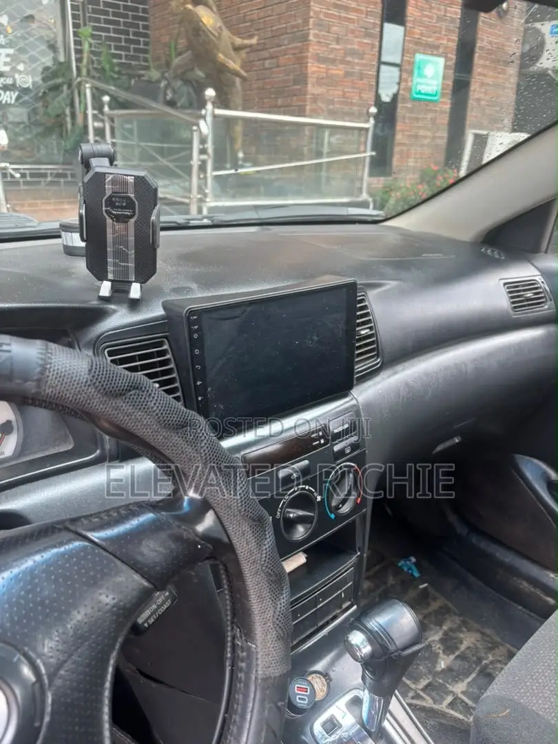 Toyota Corolla 2004 Silver
