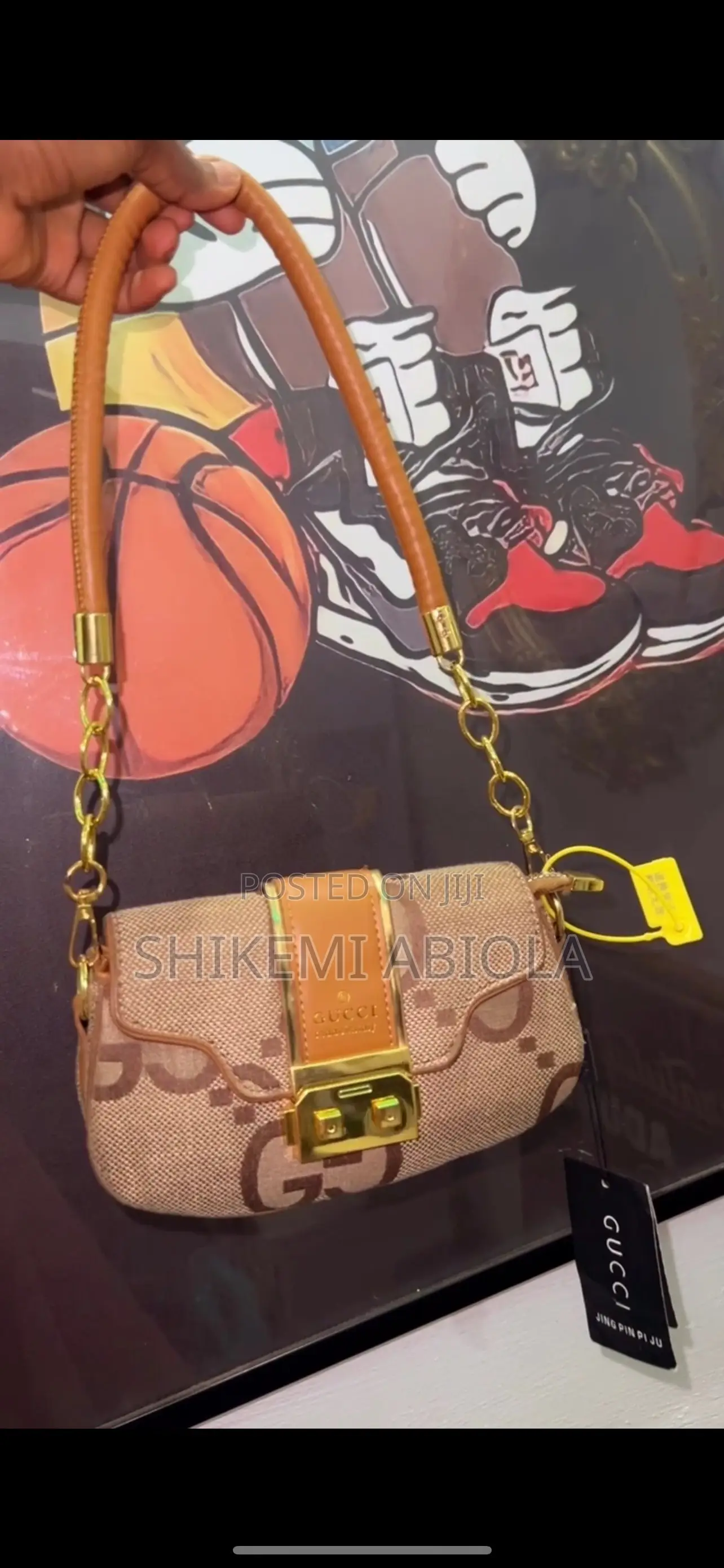 Elegant Ladies Shoulder Bag