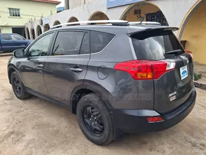 Toyota RAV4 2015 Gray