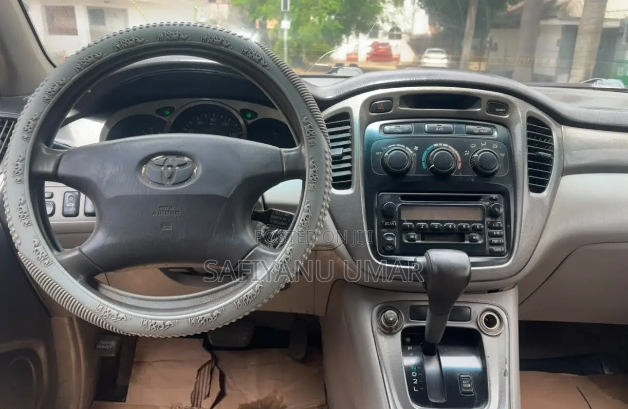 Toyota Highlander 2003 Silver