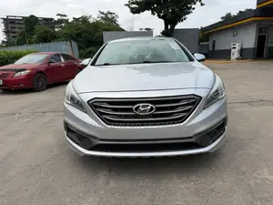 Hyundai Sonata Sport Sedan FWD (2.4L 4cyl 6A) 2017 Silver