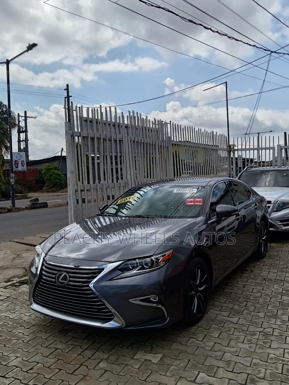 Lexus ES 2016 Gray