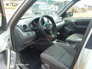 Toyota RAV4 2004 Silver