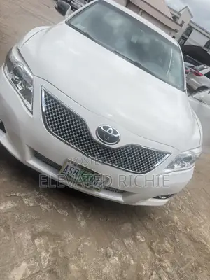 Toyota Camry 2010 White