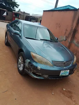 Toyota Camry 2004 Blue