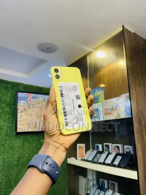 Apple iPhone 11 64 GB Yellow