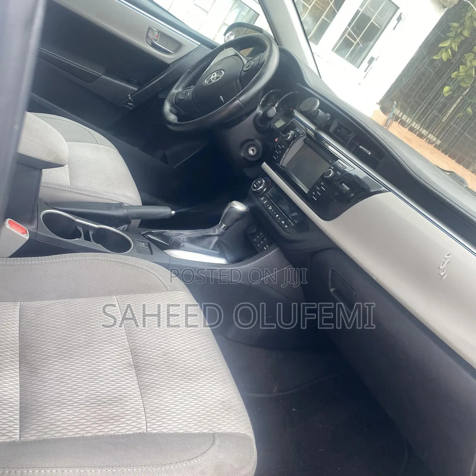 Toyota Corolla 2015 White