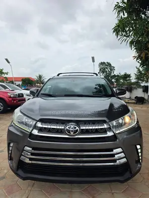 Toyota Highlander Limited V6 4x2 (3.5L 6cyl 6A) 2016 Black