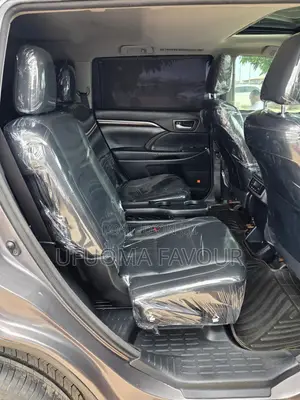 Toyota Highlander Limited V6 4x2 (3.5L 6cyl 6A) 2016 Black