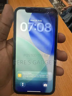 Apple iPhone 11 64 GB Yellow