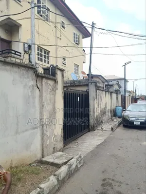 3bdrm Block of Flats in Mende for sale