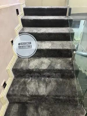 Plain Rugs for Staircase (Easy Maintenance)