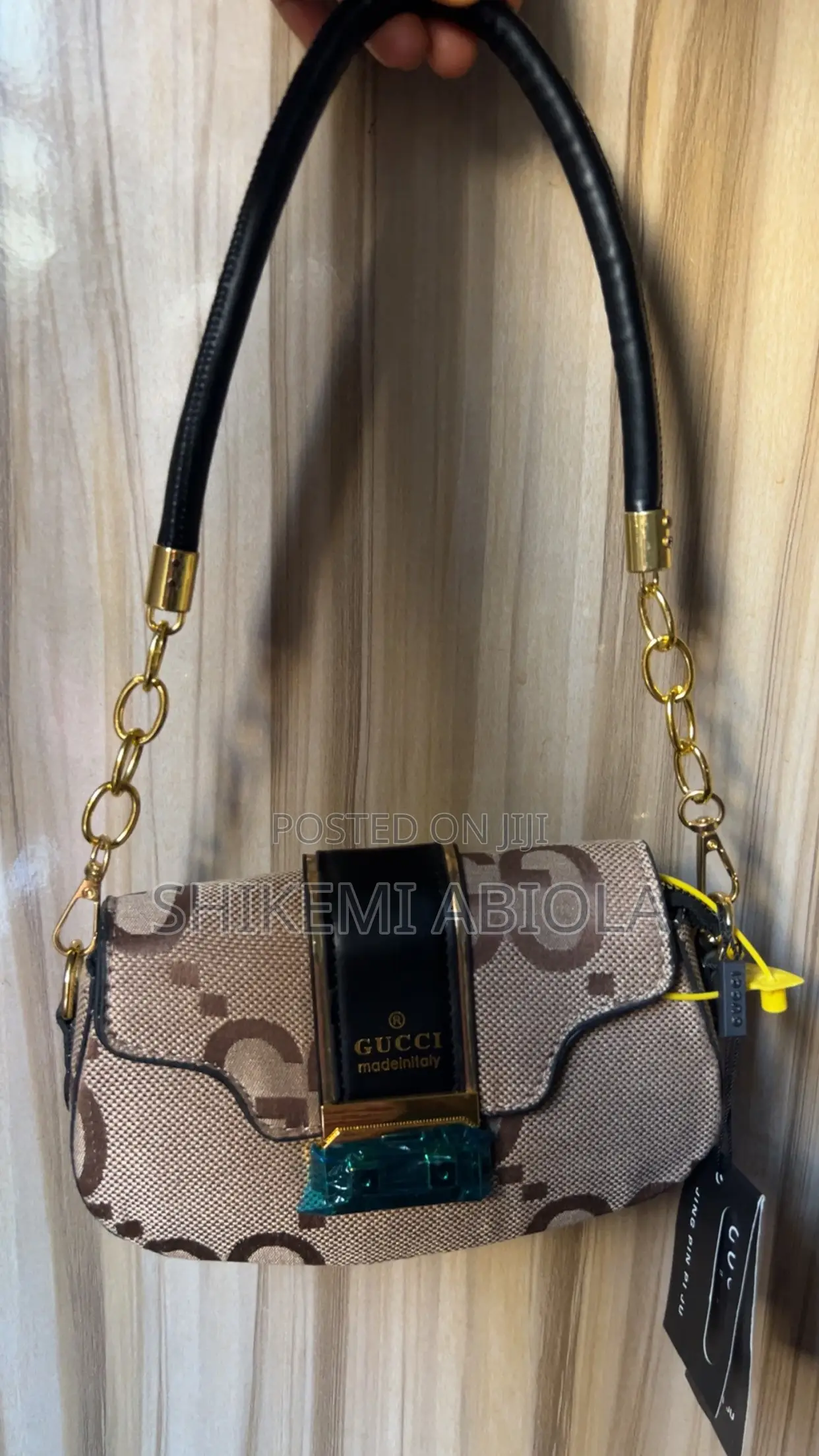Elegant Ladies Shoulder Bag