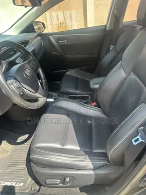 Toyota Camry 2016 Black