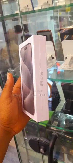 New Apple iPhone 15 Pro Max 512 GB Silver