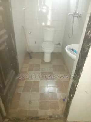 1bdrm Block of Flats in Gidamangoro Abuja, Orozo for rent