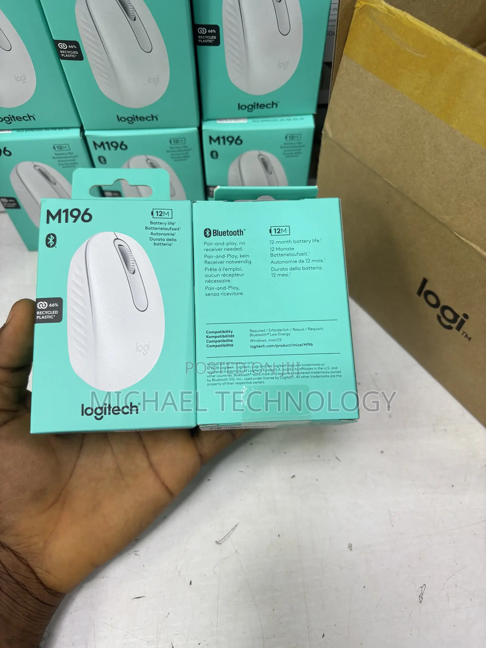 Logitech M196 Bluetooth Mouse