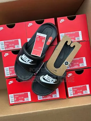 Nike Victori One Slides