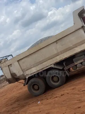 30 Tons Granite