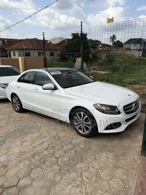 Mercedes-Benz C300 2018 White