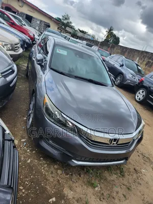 Honda Accord EX 4dr Sedan FWD (2.4L 4cyl 2A) 2017 Gray