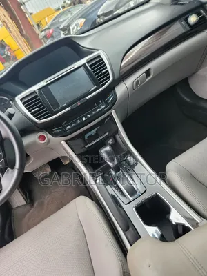Honda Accord EX 4dr Sedan FWD (2.4L 4cyl 2A) 2017 Gray