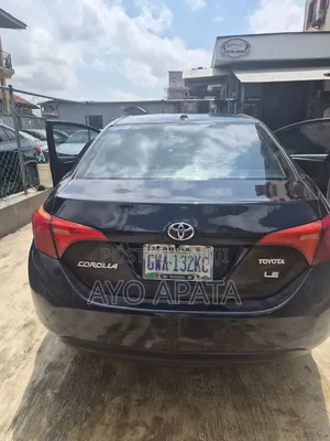 Toyota Corolla 2015 Black