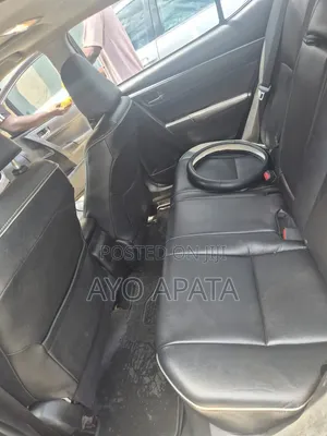 Toyota Corolla 2015 Black