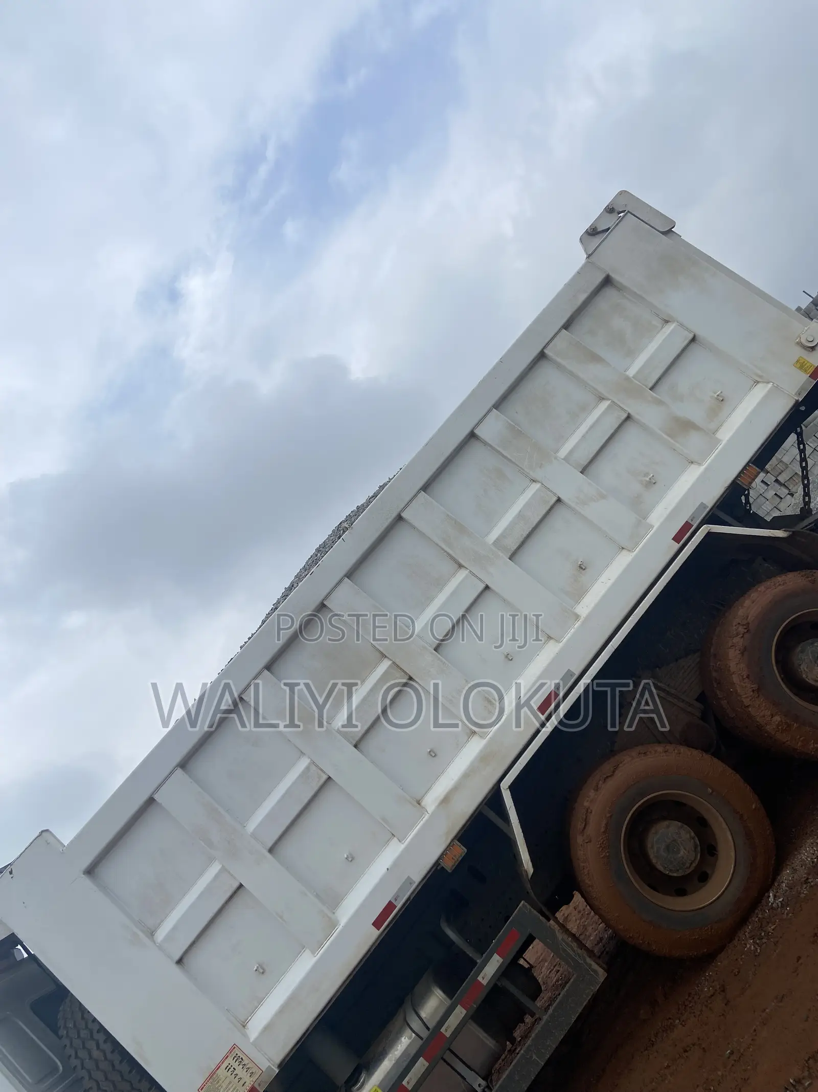 30 Tons Granite