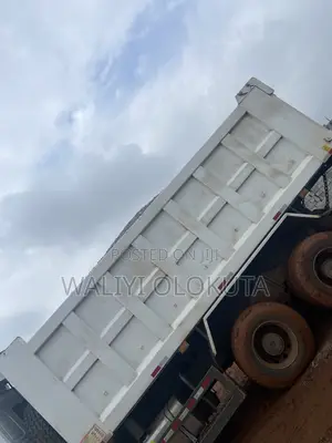 30 Tons Granite
