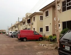 Furnished 3bdrm Apartment in Lateef Estate for sale