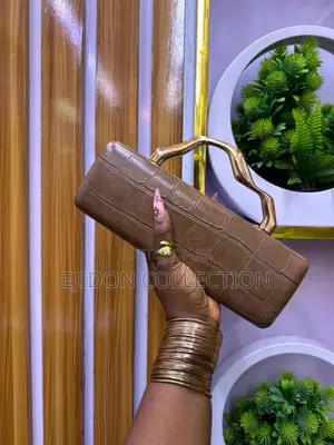 Party Classic Purse