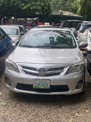 Toyota Corolla 2011 Silver