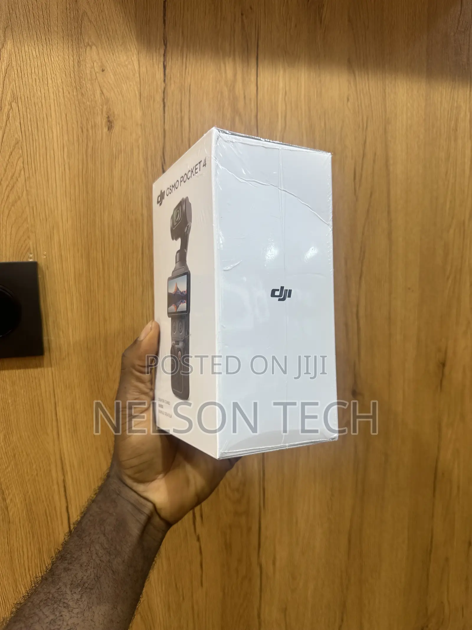 DJI Osmo Pocket 4