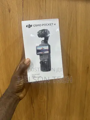 DJI Osmo Pocket 4