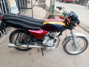 Bajaj Boxer 100 2021 Red