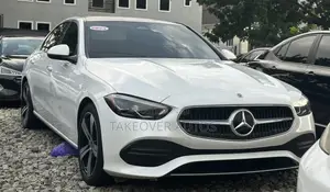 Mercedes-Benz C300 2021 White