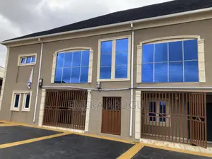 5bdrm Duplex in Oluyole for sale