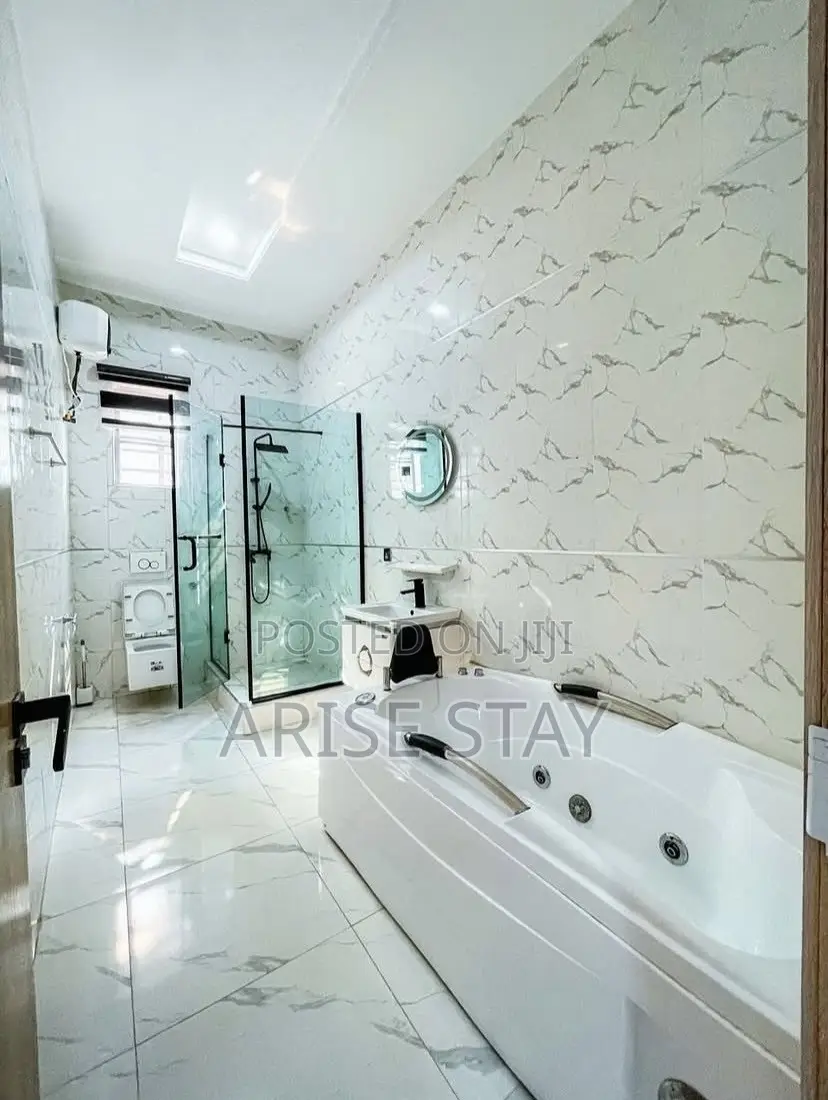 4-Bedroom Self-Compound With Ps5 & Jacuzzi | Lekki