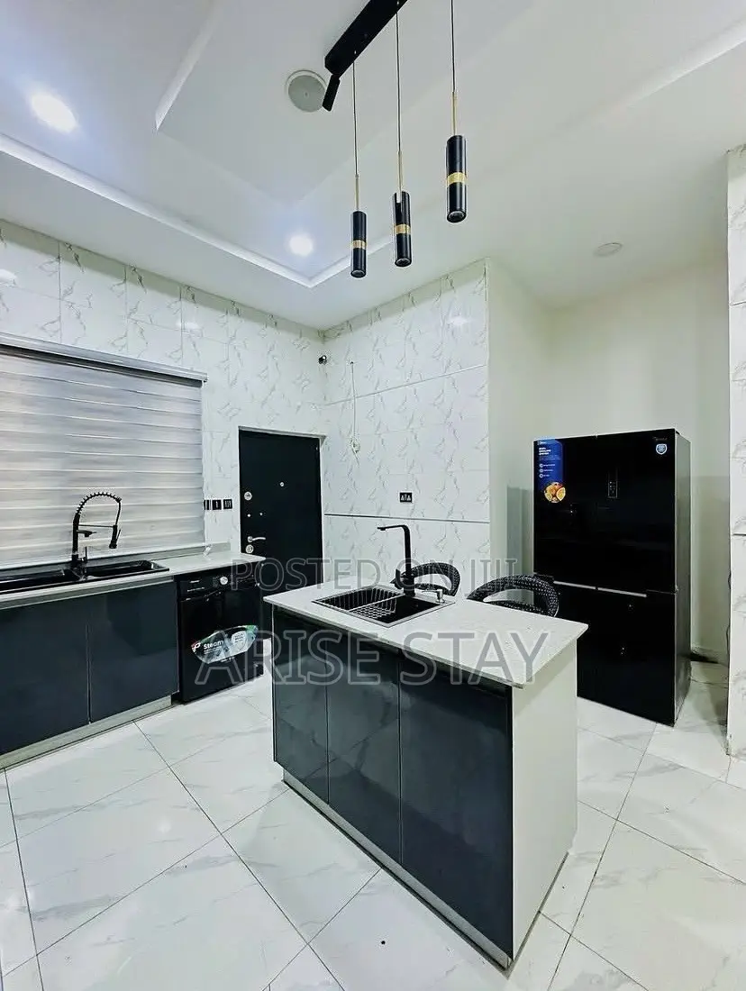 4-Bedroom Self-Compound With Ps5 & Jacuzzi | Lekki