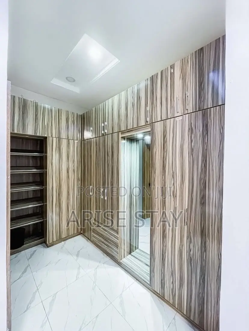 4-Bedroom Self-Compound With Ps5 & Jacuzzi | Lekki