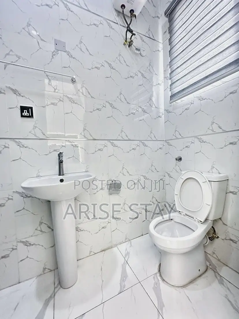 4-Bedroom Self-Compound With Ps5 & Jacuzzi | Lekki